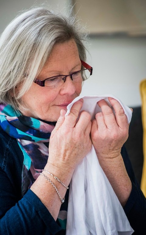 Meet the woman who can smell Parkinson